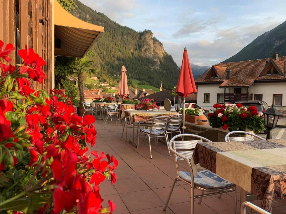 Hotel Restaurant Raetia Filisur Exteriér fotografie